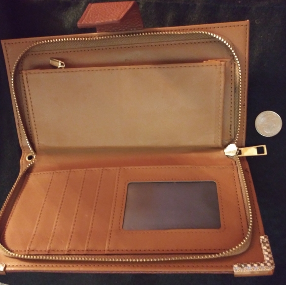 New Wallet - Picture 3 of 4